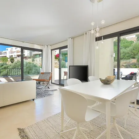 Luxury Penthouse: Indoor Pool&private Terrasse