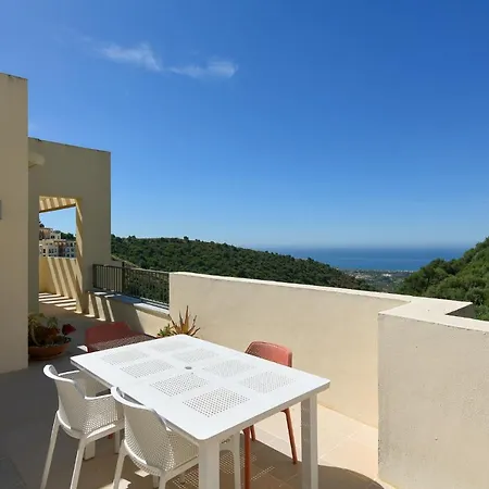 Luxury Penthouse: Indoor Pool&private Terrasse Appartement