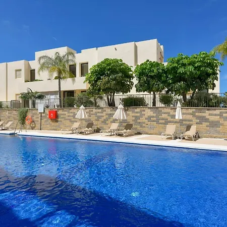 Luxury Penthouse: Indoor Pool And Private Terrasse דירה *