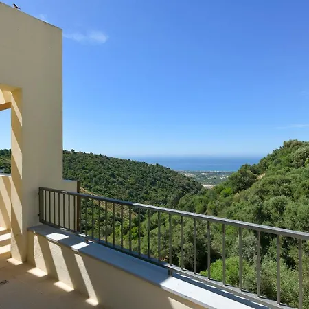 Luxury Penthouse: Indoor Pool And Private Terrasse *