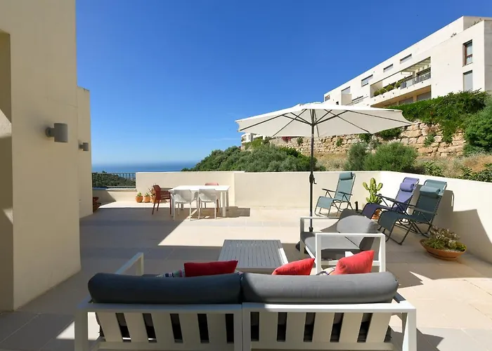 Luxury Penthouse: Indoor Pool And Private Terrasse *